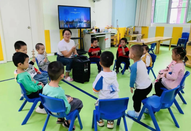 专业化活动生活化共育常态化系统培育幼儿的核心素养 专业化活动生活化共育常态化系统培育幼儿的核心素养